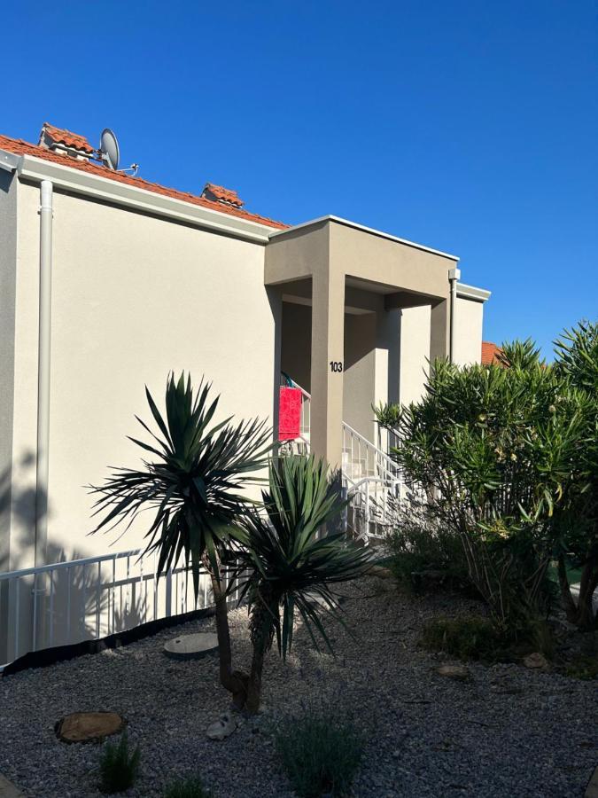 Apartment Susanj Ravni With Sea View Exterior photo
